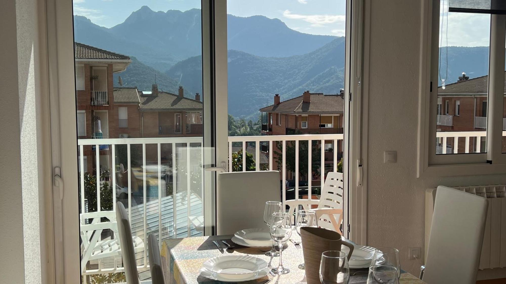 Apartament Acollidor Al Bergueda 6P Sant Jordi de Cercs Dış mekan fotoğraf